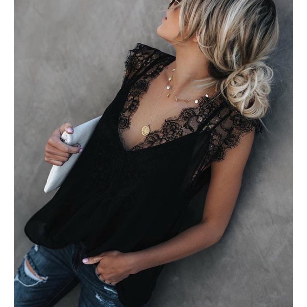 Vicki Collection NEW From A Dream Lace Top in Blk